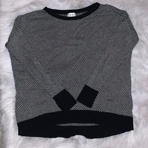 Motherhood Maternity Chevron 3/4 sweater